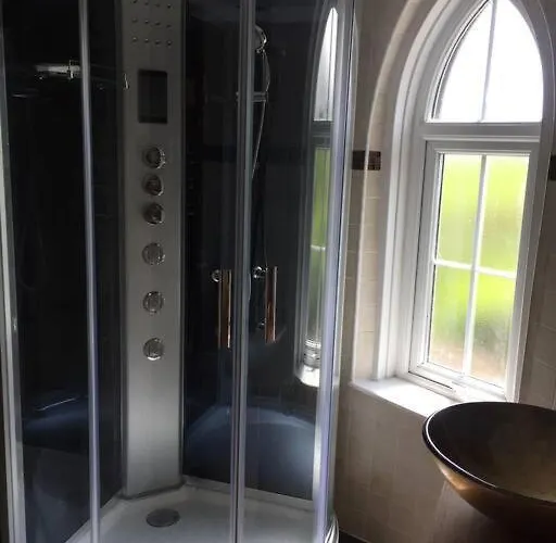 Holly Cottage. Romantic Getaway. Tourist Base. *