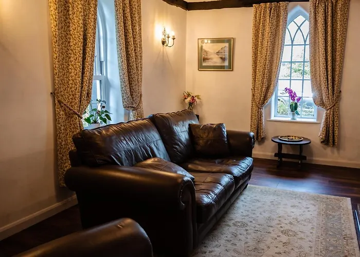 Holly Cottage. Romantic Getaway. Tourist Base. * Harker