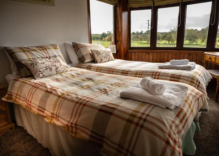 Holly Cottage. Romantic Getaway. Tourist Base. * Harker