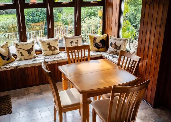 Nyaraló Holly Cottage. Romantic Getaway. Tourist Base. Harker